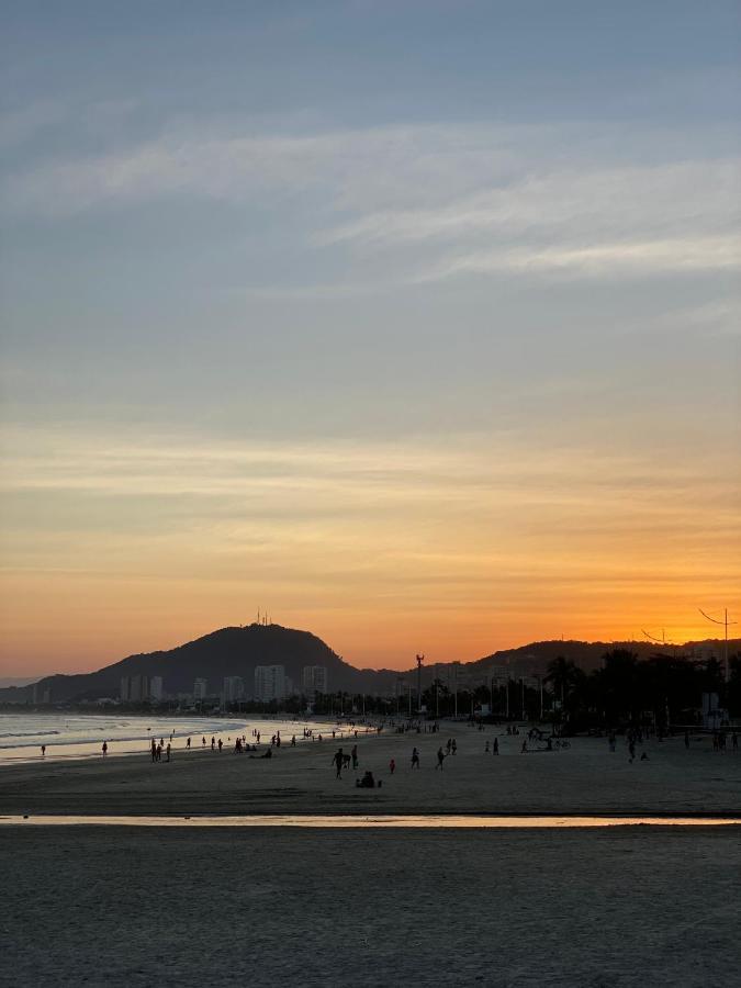 Apt Enseada Vista Mar グァルジャー エクステリア 写真